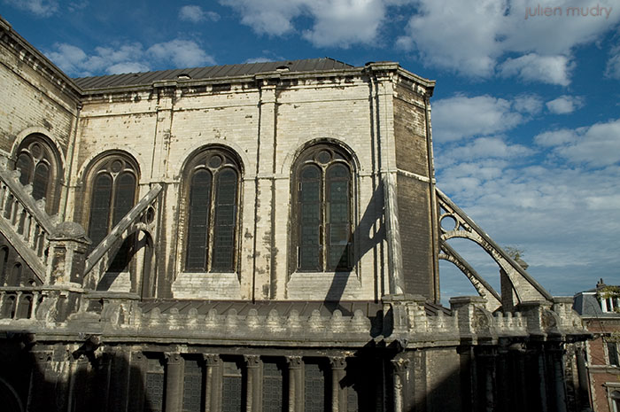 Un détail de l'architecture de l'église Sainte-Catherine à Bruxelles.